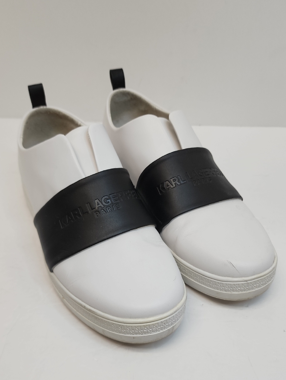 Karl Lagerfeld White Slip On Sneakers Black Logo Band Size 10